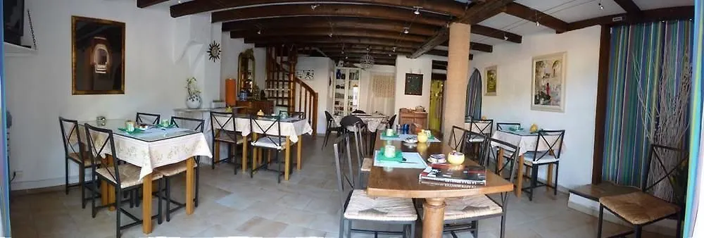 Hotel Du Soleil Hyères 2*,  Francia